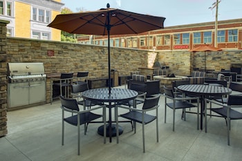 Pet Friendly Towneplace Suites By Marriott Parkersburg in Parkersburg, West Virginia