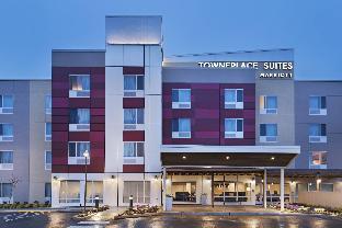 Pet Friendly Towneplace Suites By Marriott Tacoma Lakewood in Lakewood, Washington