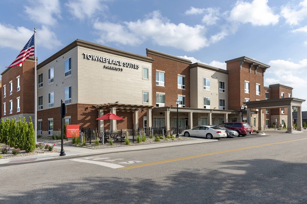 Pet Friendly Towneplace Suites By Marriott Louisville North in Jeffersonville, Indiana