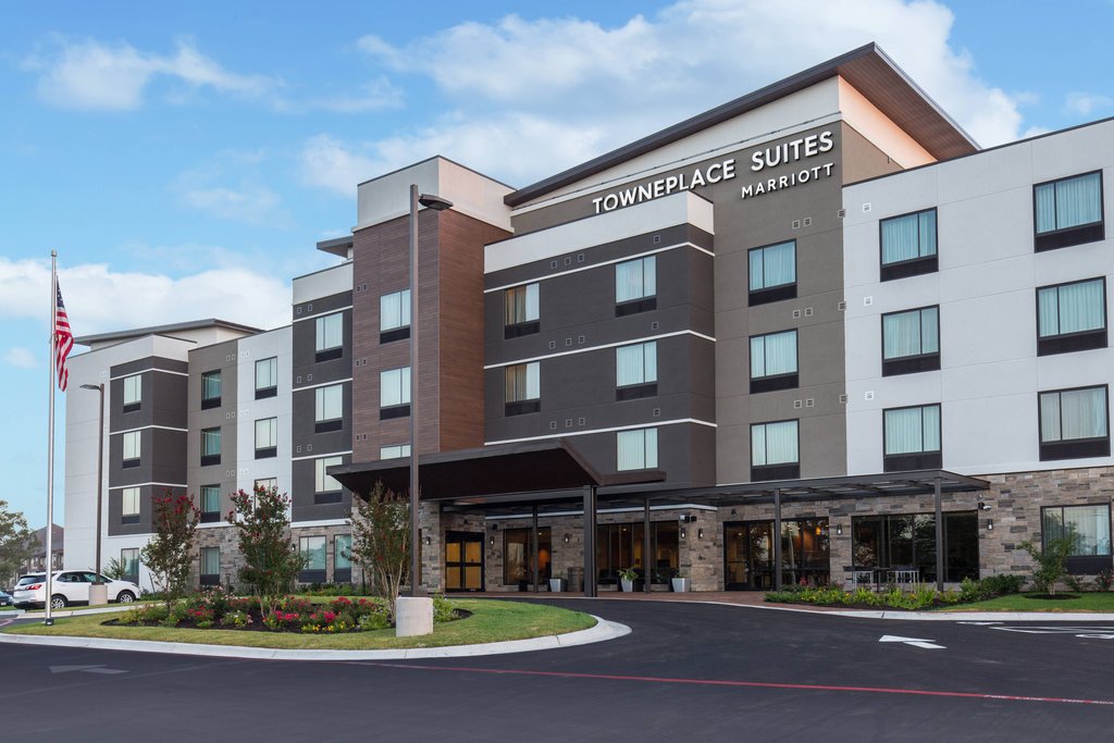 Pet Friendly Towneplace Suites By Marriott Austin North/lakeline in Austin, Texas