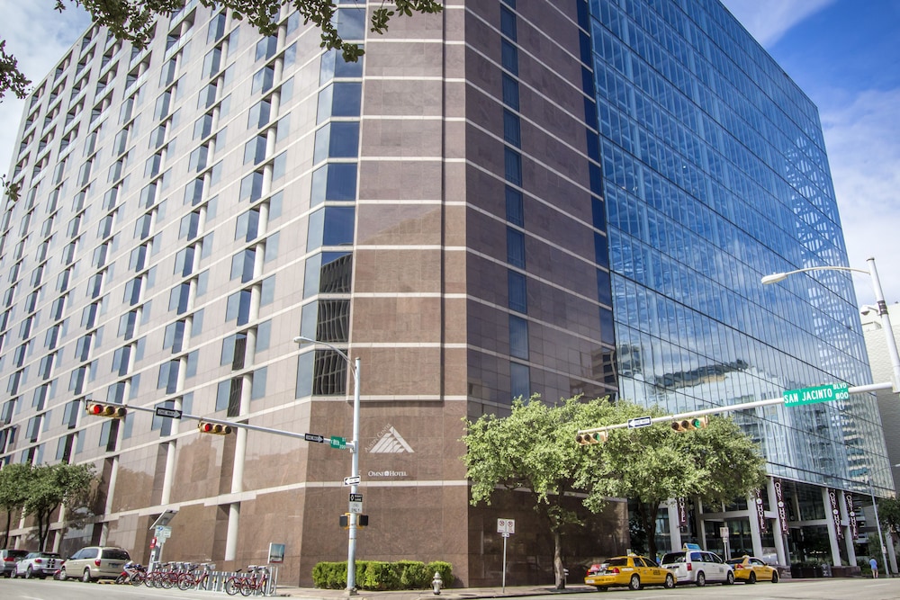 Pet Friendly Omni Austin Hotel in Austin, Texas