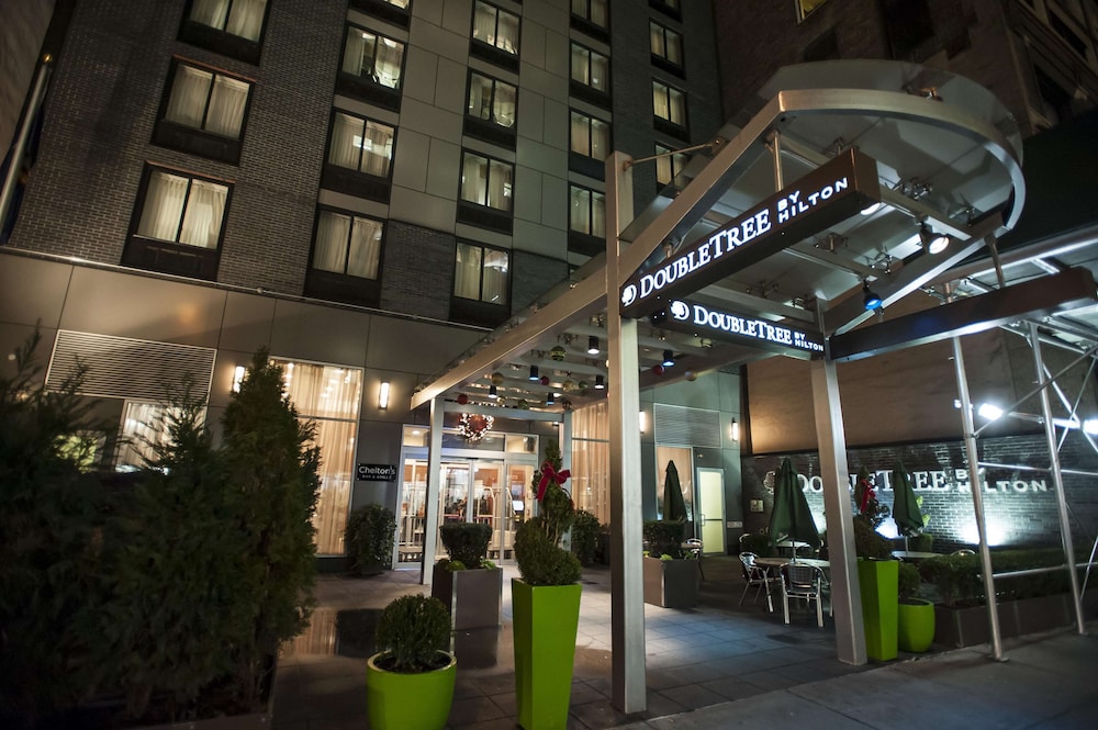 Pet Friendly Doubletree New York City - Chelsea in New York, New York