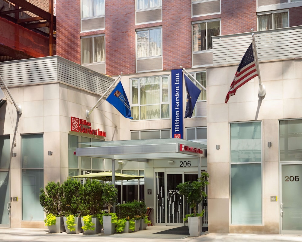 Pet Friendly Hilton Garden Inn New York/Manhattan-Midtown East in New York, New York