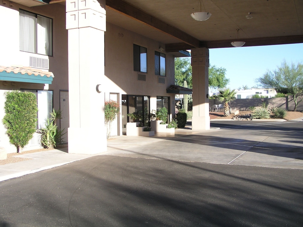 Pet Friendly Catalina Inn Tucson in Tucson, Arizona