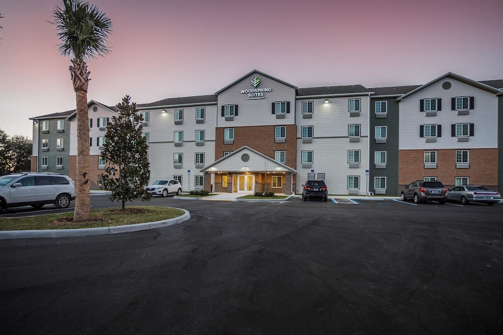 Pet Friendly WoodSpring Suites Clearwater in Clearwater, Florida