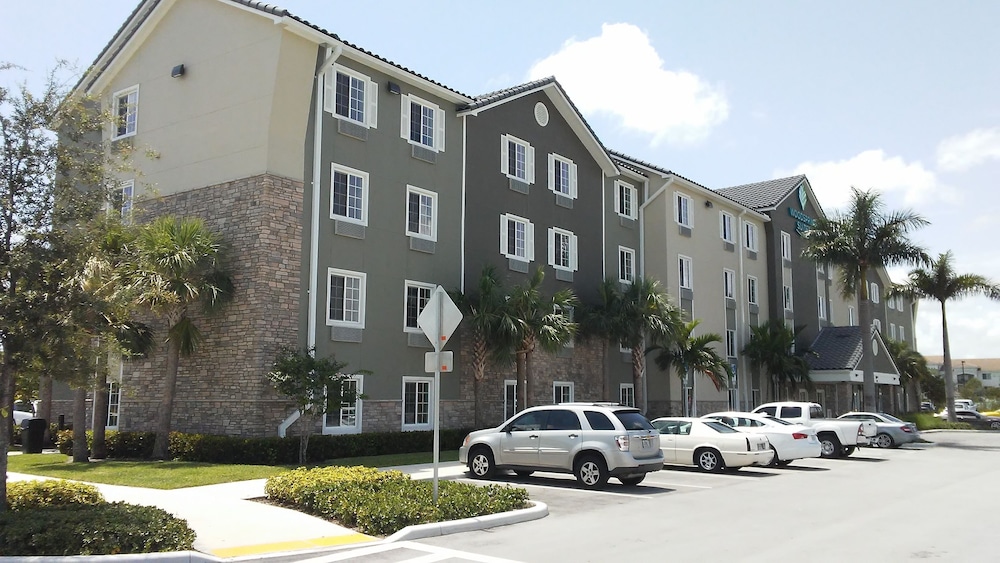 Pet Friendly WoodSpring Suites Fort Lauderdale  in Davie, Florida