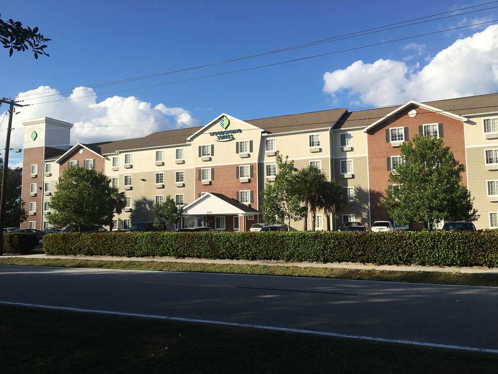 Pet Friendly WoodSpring Suites Fort Myers Northeast in Fort Myers, Florida