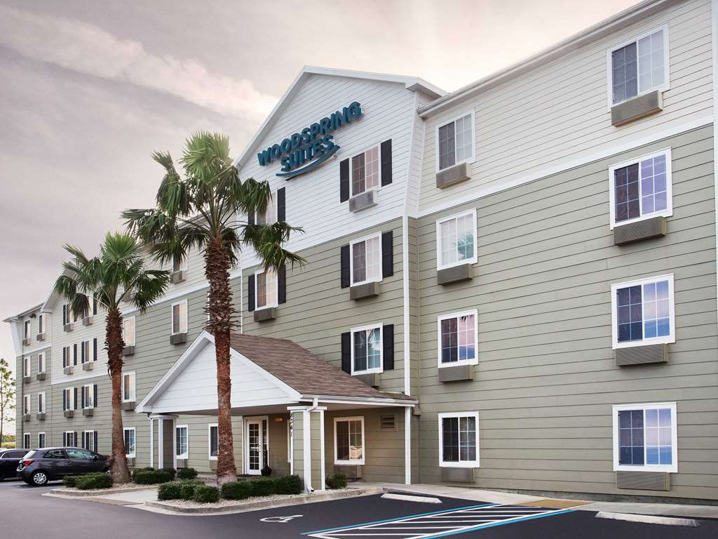 Pet Friendly WoodSpring Suites Jacksonville I-295 East in Jacksonville, Florida