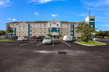 Pet Friendly WoodSpring Suites Orlando Sanford in Sanford, Florida