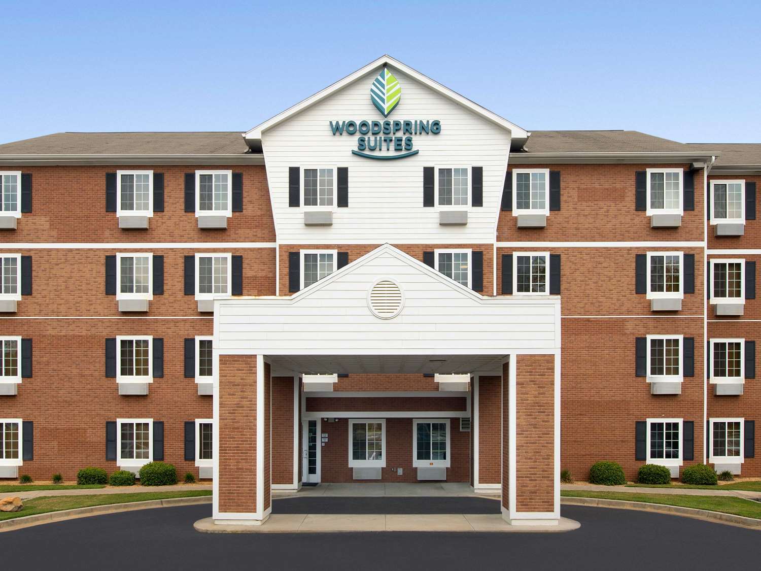 Pet Friendly WoodSpring Suites Macon North in Macon, Georgia