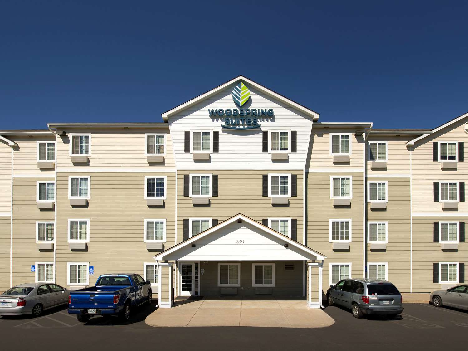 Pet Friendly WoodSpring Suites Topeka  in Topeka, Kansas