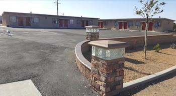 Pet Friendly Motel 6 on Maple in Hesperia, California