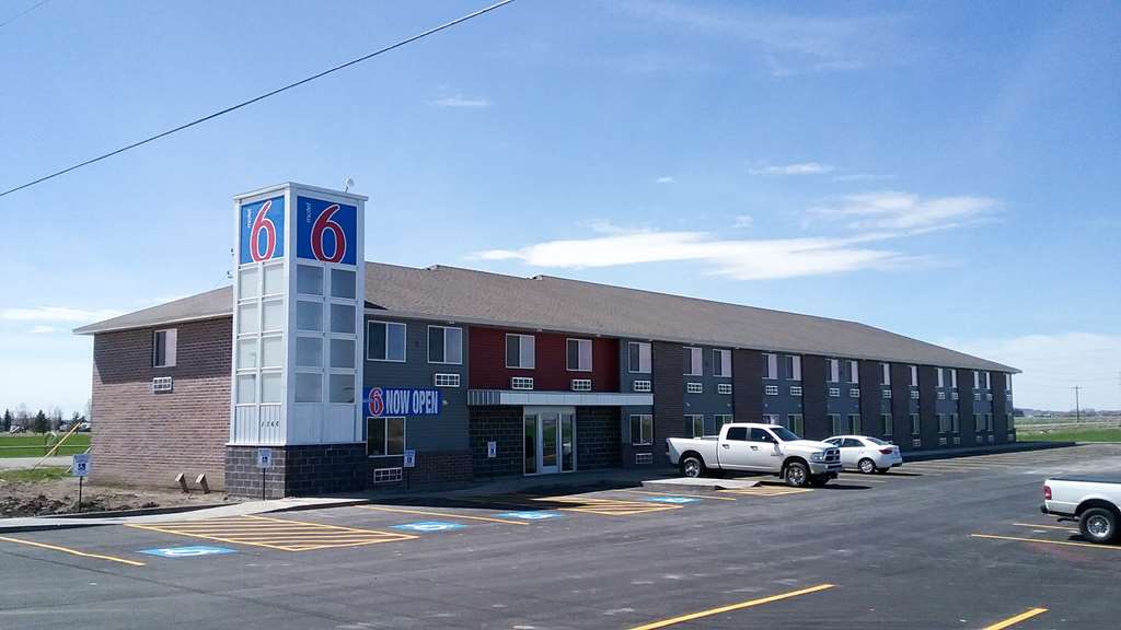 Pet Friendly Motel 6 Rexburg ID in Rexburg, Idaho