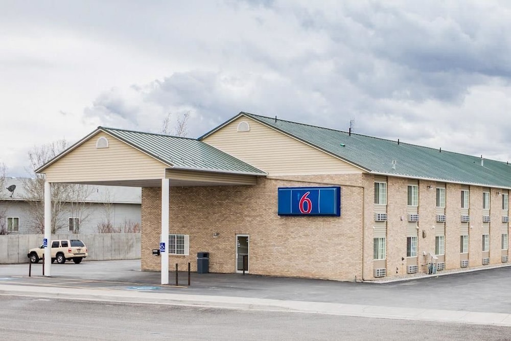 Pet Friendly Motel 6 Rigby ID in Rigby, Idaho