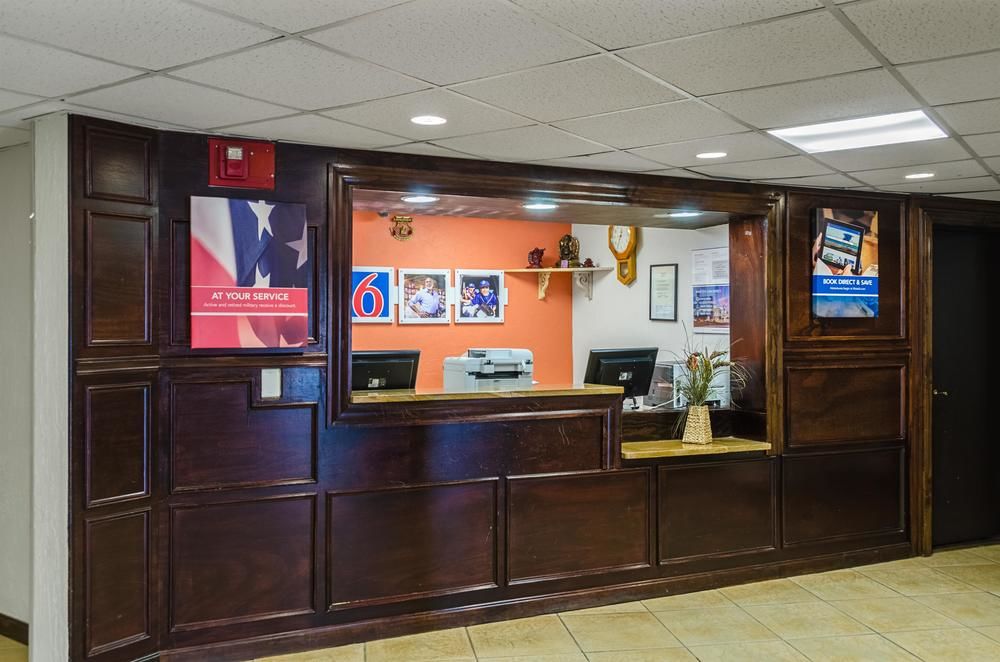 Pet Friendly Motel 6 Westborough in Northborough, Massachusetts