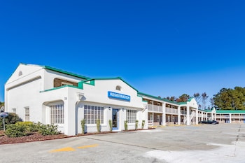 Pet Friendly Motel 6 Walterboro SC in Walterboro, South Carolina