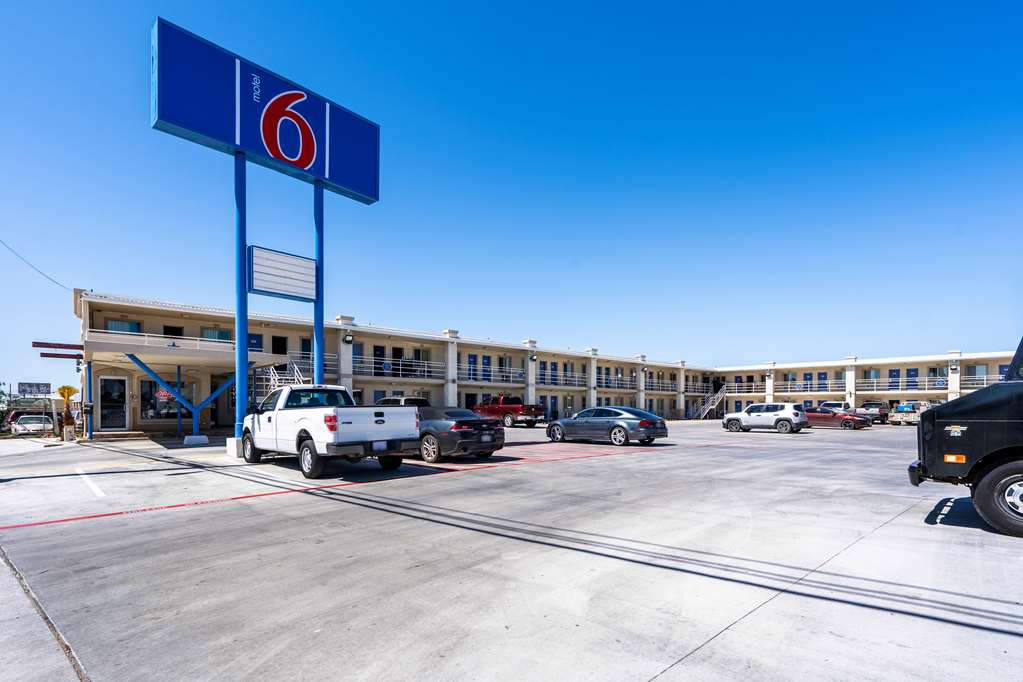 Pet Friendly Motel 6 Odessa TX 2nd Street in Odessa, Texas