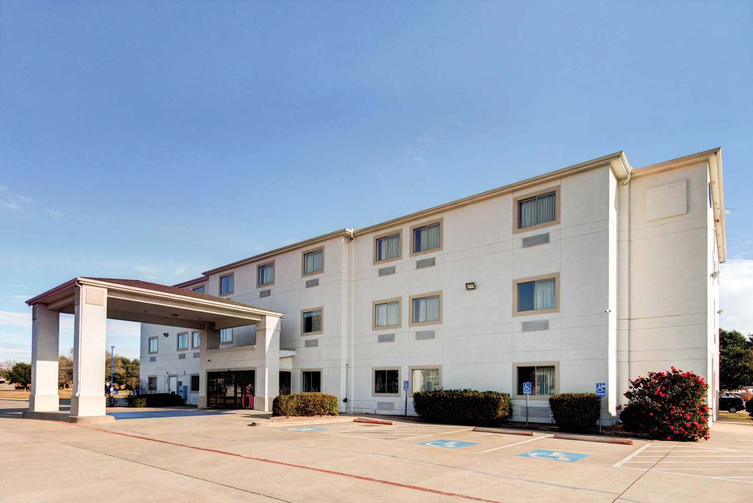 Pet Friendly Motel 6 Waco Woodway in Woodway, Texas