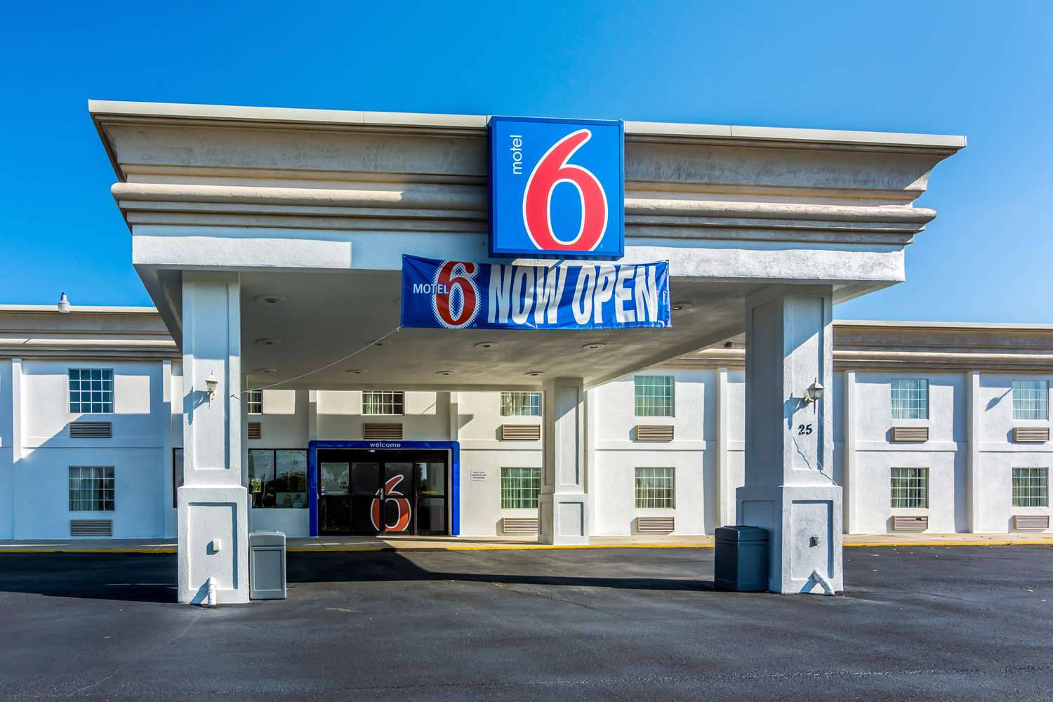 Pet Friendly Motel 6 Fort Lee Petersburg VA in Petersburg, Virginia