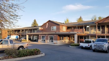 Pet Friendly Motel 6 Yakima Downtown in Yakima, Washington