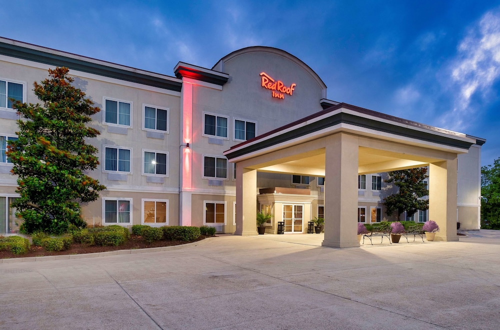 Pet Friendly Red Roof Inn Houma in Houma, Louisiana