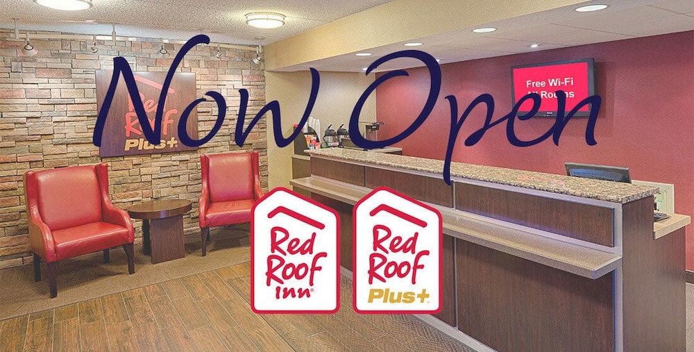 Pet Friendly Red Roof Inn St. Louis Florissant in Florissant, Missouri