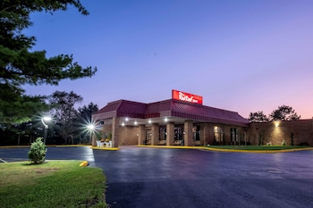 Pet Friendly Red Roof Inn Carlisle in Carlisle, Pennsylvania
