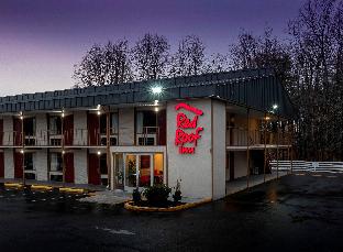 Pet Friendly Red Roof Inn Fredericksburg North in Fredericksburg, Virginia