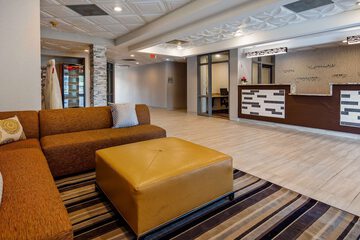 Pet Friendly Best Western Knoxville Suites - Downtown in Knoxville, Tennessee