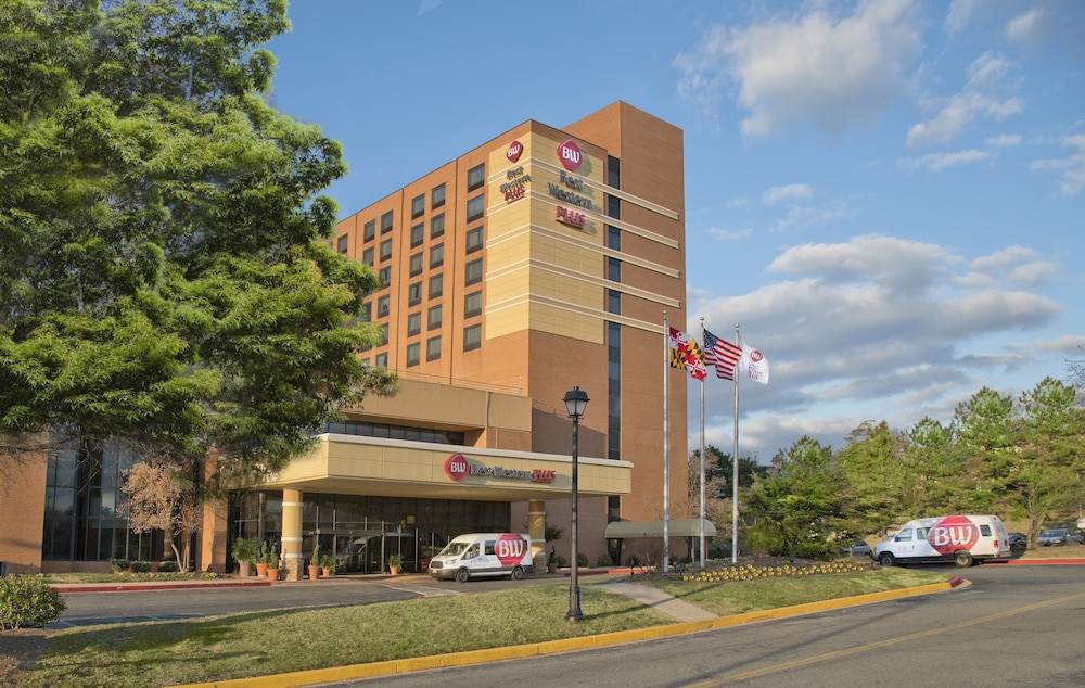 Pet Friendly Best Western Plus Hotel & Conference Center in Baltimore, Maryland