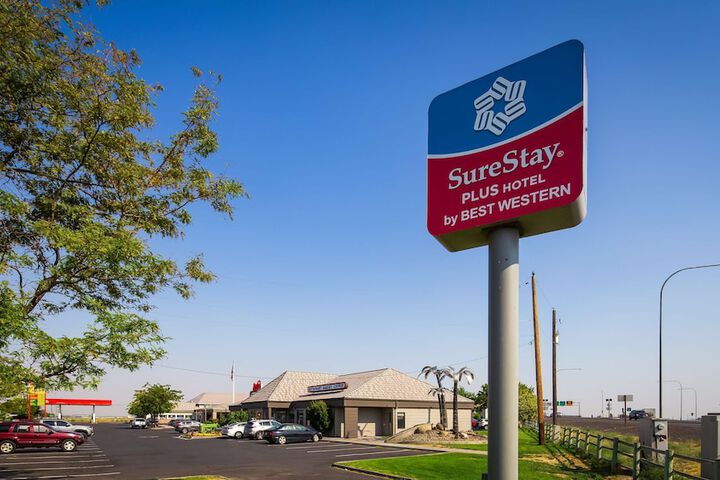 Pet Friendly Surestay Plus Hotel By Best Western Moses Lake in Moses Lake, Washington