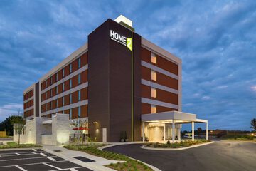 Pet Friendly Home2 Suites by Hilton Charlotte Airport in Charlotte, North Carolina