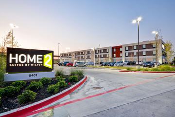 Pet Friendly Home2 Suites by Hilton Fort Worth Southwest Cityview in Fort Worth, Texas
