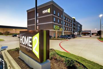 Pet Friendly Home2 Suites by Hilton Fort Worth Fossil Creek in Fort Worth, Texas