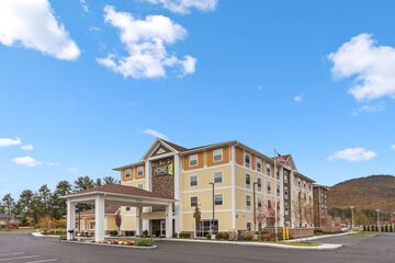 Pet Friendly Home2 Suites by Hilton North Conway in North Conway, New Hampshire