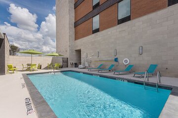 Pet Friendly Home2 Suites by Hilton Irving /  DFW Airport North in Irving, Texas