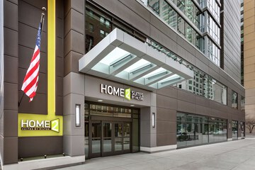 Pet Friendly Home2 Suites by Hilton Chicago River North in Chicago, Illinois