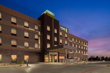 Pet Friendly Home2 suites by Hilton Carlsbad, New Mexico in Carlsbad, New Mexico