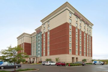Pet Friendly Drury Inn & Suites Indianapolis Northeast in Indianapolis, Indiana