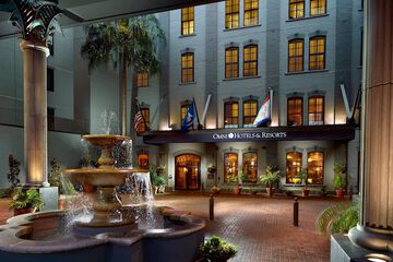 Pet Friendly Omni Riverfront Hotel in New Orleans, Louisiana