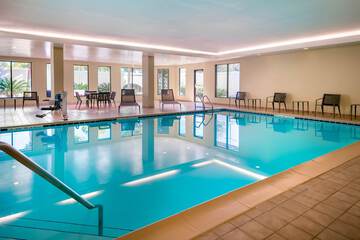 Pet Friendly Courtyard by Marriott Tallahassee North / I 10 Capital Circle in Tallahassee, Florida