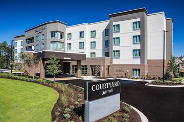 Pet Friendly Courtyard by Marriott Columbia Cayce in Cayce, South Carolina