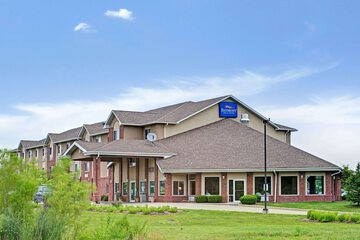 Pet Friendly Baymont by Wyndham Indianapolis in Indianapolis, Indiana