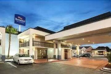 Pet Friendly Baymont Inn & Suites Florence by Wyndham in Florence, South Carolina