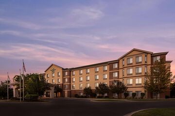 Pet Friendly Homewood Suites by Hilton Orland Park in Orland Park, Illinois
