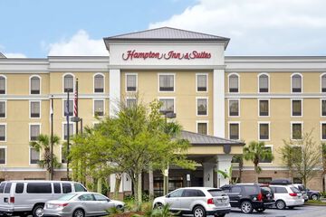Pet Friendly Hampton Inn & Suites North Charleston University Blvd in North Charleston, South Carolina