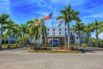 Pet Friendly Hampton Inn & Suites Sarasota / Bradenton Airport FL in Sarasota, Florida