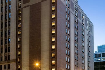 Pet Friendly Hampton Inn Cleveland Downtown in Cleveland, Ohio
