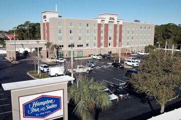 Pet Friendly Hampton Inn & Suites Jacksonville Beach Blvd / Mayo Clinic in Jacksonville, Florida
