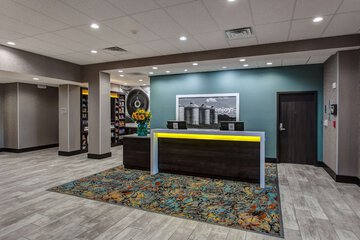 Pet Friendly Hampton Inn & Suites Wichita / Airport in Wichita, Kansas